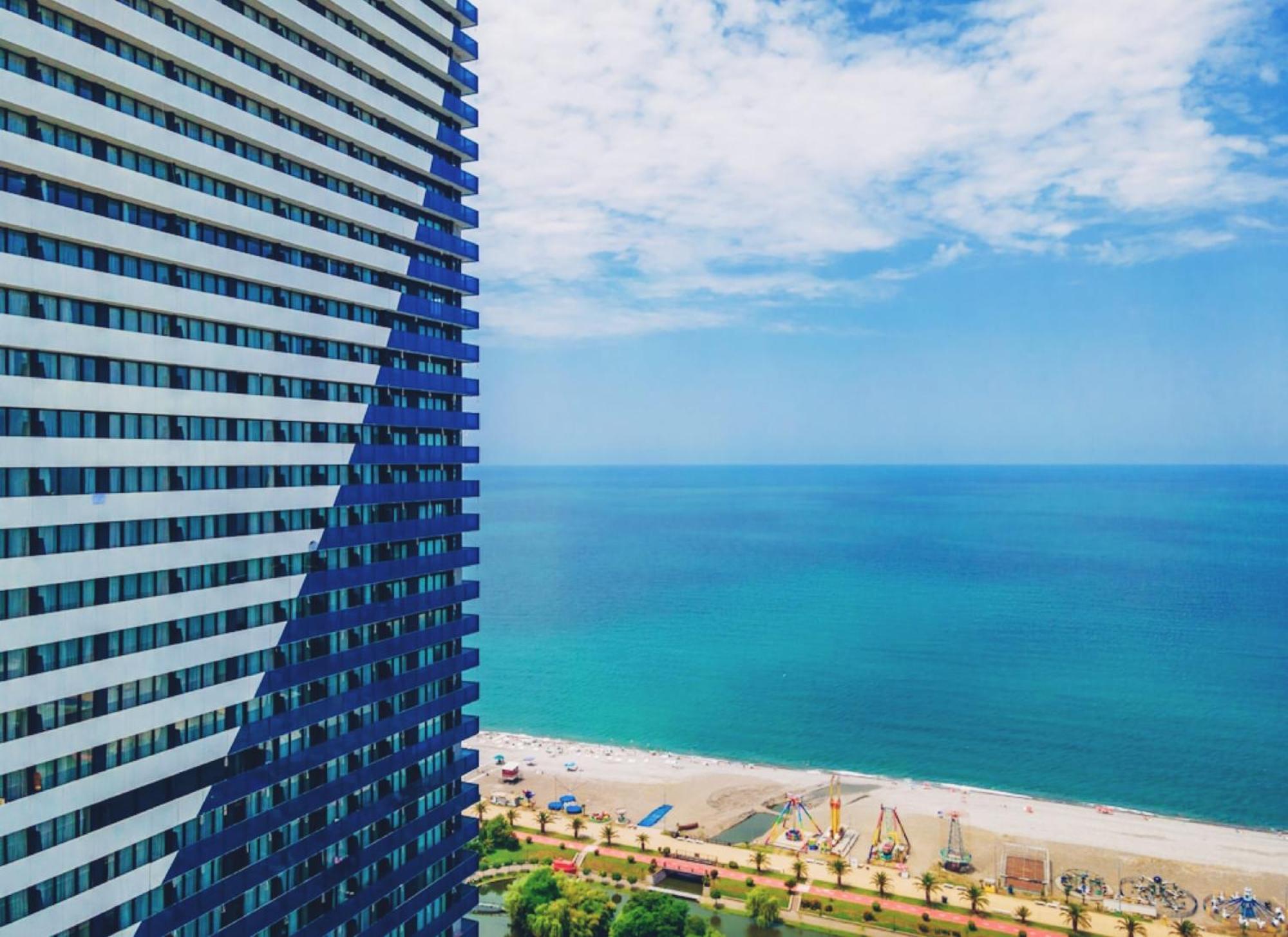 Sea View Orbi City Aparthotel บาทูมิ ภายนอก รูปภาพ